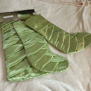 Satin Tree Skirt & Stockings